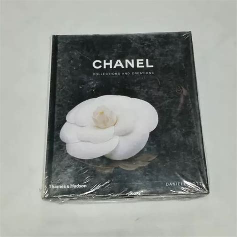 Chanel: Collections and Creations Capa dura.